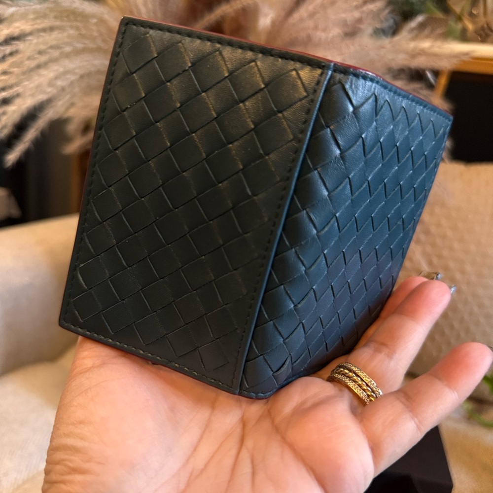 ♥️SOLD on IG♥️ Bottega Veneta Bicolour Cardholder/wallet*PRICE is FIRM* - Picture 10 of 17